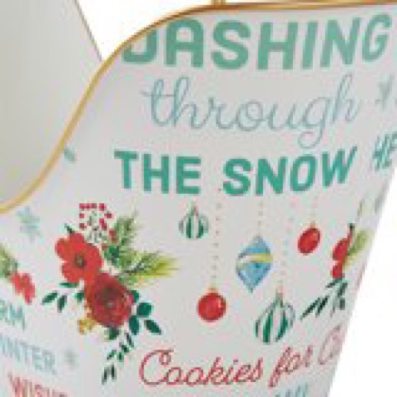 New w/Tags The Pioneer Woman 2-Piece Holiday Metal Baskets Set Below $35 Retail - Picture 4 of 8